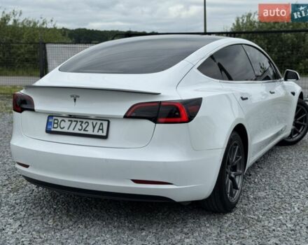 Белый Тесла Модель 3, объемом двигателя 0 л и пробегом 125 тыс. км за 15000 $, фото 5 на Automoto.ua