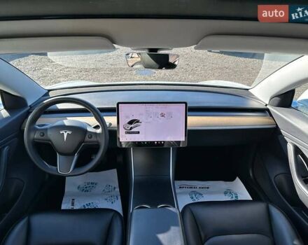 Белый Тесла Модель 3, объемом двигателя 0 л и пробегом 108 тыс. км за 17950 $, фото 21 на Automoto.ua