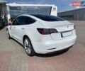 Білий Тесла Модель 3, об'ємом двигуна 0 л та пробігом 87 тис. км за 16400 $, фото 3 на Automoto.ua