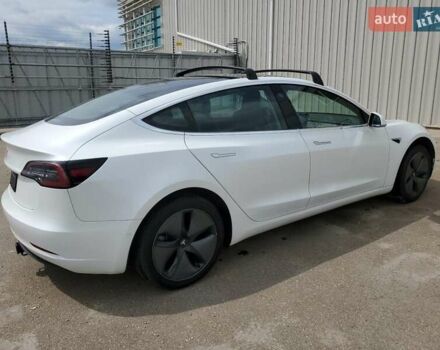 Белый Тесла Модель 3, объемом двигателя 0 л и пробегом 65 тыс. км за 7200 $, фото 3 на Automoto.ua