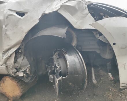 Білий Тесла Модель 3, об'ємом двигуна 0 л та пробігом 67 тис. км за 9500 $, фото 5 на Automoto.ua