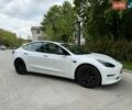 Білий Тесла Модель 3, об'ємом двигуна 0 л та пробігом 157 тис. км за 18600 $, фото 1 на Automoto.ua