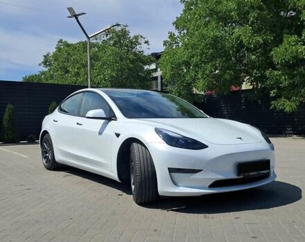 Тесла Модель 3 2020 в Ивано-Франковске на Automoto.ua Белый Тесла Модель 3, объемом двигателя 0 л и пробегом 105 тыс. км за 20950 $, фото 20 на Automoto.ua