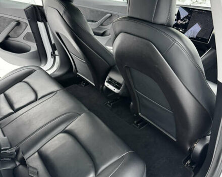 Білий Тесла Модель 3, об'ємом двигуна 0 л та пробігом 147 тис. км за 15750 $, фото 14 на Automoto.ua