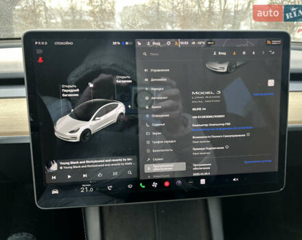 Белый Тесла Модель 3, объемом двигателя 0 л и пробегом 90 тыс. км за 19999 $, фото 33 на Automoto.ua