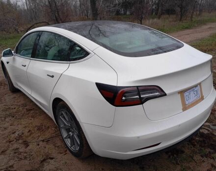 Белый Тесла Модель 3, объемом двигателя 0 л и пробегом 77 тыс. км за 16000 $, фото 6 на Automoto.ua