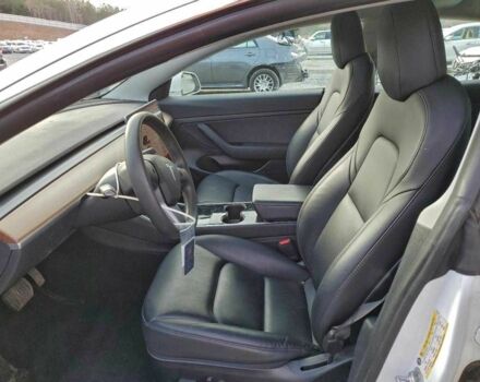 Белый Тесла Модель 3, объемом двигателя 0 л и пробегом 72 тыс. км за 4000 $, фото 6 на Automoto.ua