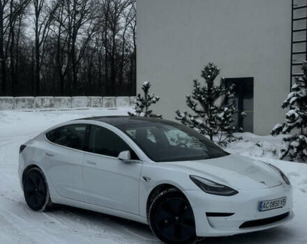 Білий Тесла Модель 3, об'ємом двигуна 0 л та пробігом 147 тис. км за 15750 $, фото 1 на Automoto.ua