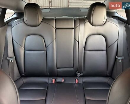 Белый Тесла Модель 3, объемом двигателя 0 л и пробегом 266 тыс. км за 13900 $, фото 10 на Automoto.ua