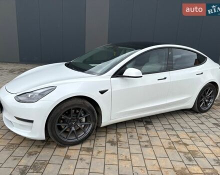 Белый Тесла Модель 3, объемом двигателя 0 л и пробегом 92 тыс. км за 19000 $, фото 2 на Automoto.ua
