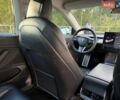 Белый Тесла Модель 3, объемом двигателя 0 л и пробегом 302 тыс. км за 13500 $, фото 57 на Automoto.ua