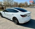 Белый Тесла Модель 3, объемом двигателя 0 л и пробегом 60 тыс. км за 18000 $, фото 2 на Automoto.ua