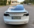 Білий Тесла Модель 3, об'ємом двигуна 0 л та пробігом 70 тис. км за 22500 $, фото 3 на Automoto.ua