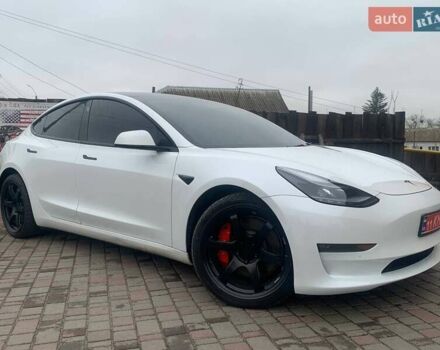Белый Тесла Модель 3, объемом двигателя 0 л и пробегом 134 тыс. км за 19500 $, фото 6 на Automoto.ua