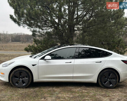 Белый Тесла Модель 3, объемом двигателя 0 л и пробегом 38 тыс. км за 18200 $, фото 11 на Automoto.ua