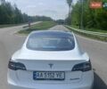 Белый Тесла Модель 3, объемом двигателя 0 л и пробегом 96 тыс. км за 17300 $, фото 11 на Automoto.ua