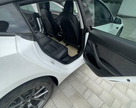 Білий Тесла Модель 3, об'ємом двигуна 0 л та пробігом 78 тис. км за 17200 $, фото 8 на Automoto.ua