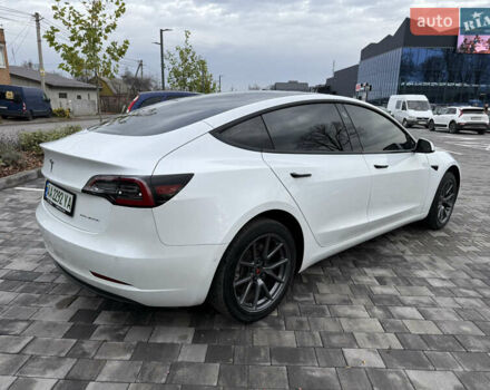 Білий Тесла Модель 3, об'ємом двигуна 0 л та пробігом 126 тис. км за 20000 $, фото 5 на Automoto.ua