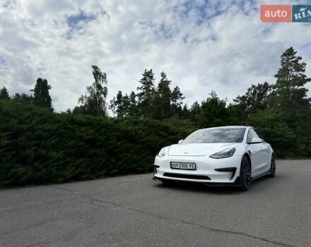 Тесла Модель 3 2021 у Малине на Automoto.ua Білий Тесла Модель 3, об'ємом двигуна 0 л та пробігом 75 тис. км за 24000 $, фото 12 на Automoto.ua