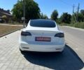 Білий Тесла Модель 3, об'ємом двигуна 0 л та пробігом 120 тис. км за 18786 $, фото 3 на Automoto.ua