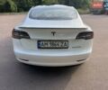 Белый Тесла Модель 3, объемом двигателя 0 л и пробегом 75 тыс. км за 23000 $, фото 4 на Automoto.ua