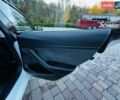 Белый Тесла Модель 3, объемом двигателя 0 л и пробегом 66 тыс. км за 18200 $, фото 20 на Automoto.ua