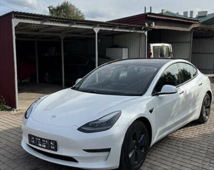 Білий Тесла Модель 3, об'ємом двигуна 0 л та пробігом 35 тис. км за 17600 $, фото 1 на Automoto.ua