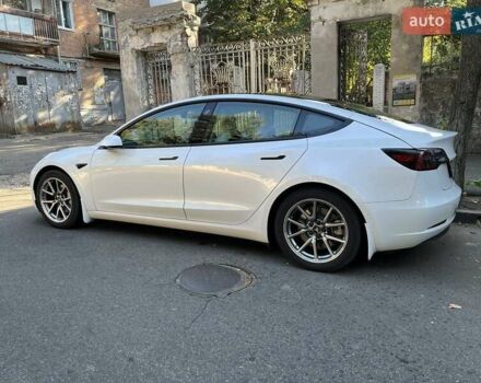 Белый Тесла Модель 3, объемом двигателя 0 л и пробегом 60 тыс. км за 19900 $, фото 3 на Automoto.ua