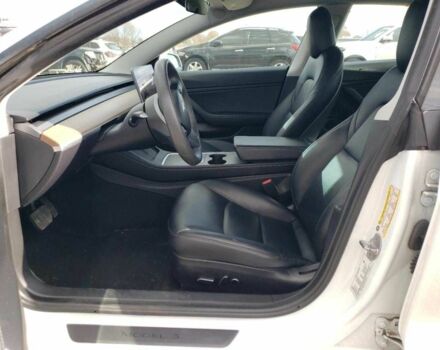 Білий Тесла Модель 3, об'ємом двигуна 0 л та пробігом 34 тис. км за 6000 $, фото 6 на Automoto.ua