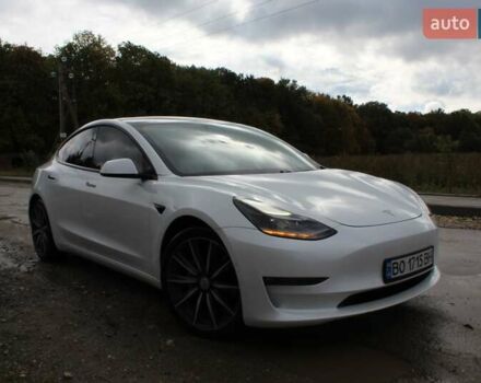 Белый Тесла Модель 3, объемом двигателя 0 л и пробегом 59 тыс. км за 22499 $, фото 17 на Automoto.ua