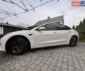 Белый Тесла Модель 3, объемом двигателя 0 л и пробегом 154 тыс. км за 14699 $, фото 14 на Automoto.ua