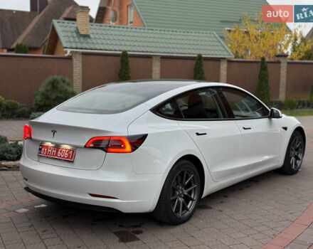 Білий Тесла Модель 3, об'ємом двигуна 0 л та пробігом 166 тис. км за 14900 $, фото 14 на Automoto.ua