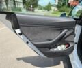 Білий Тесла Модель 3, об'ємом двигуна 0 л та пробігом 90 тис. км за 20340 $, фото 23 на Automoto.ua