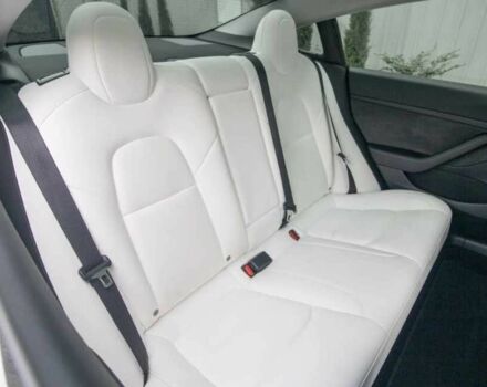 Белый Тесла Модель 3, объемом двигателя 0 л и пробегом 66 тыс. км за 14100 $, фото 14 на Automoto.ua