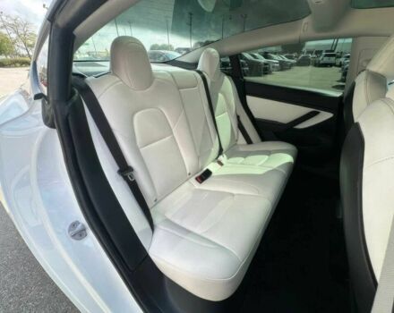 Белый Тесла Модель 3, объемом двигателя 0 л и пробегом 13 тыс. км за 13600 $, фото 11 на Automoto.ua