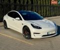 Білий Тесла Модель 3, об'ємом двигуна 0 л та пробігом 82 тис. км за 20500 $, фото 1 на Automoto.ua