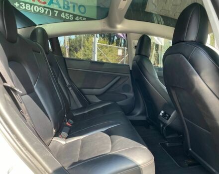 Белый Тесла Модель 3, объемом двигателя 5.5 л и пробегом 186 тыс. км за 15500 $, фото 18 на Automoto.ua