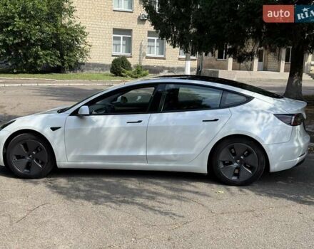 Білий Тесла Модель 3, об'ємом двигуна 0 л та пробігом 35 тис. км за 16700 $, фото 1 на Automoto.ua