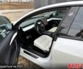 Білий Тесла Модель 3, об'ємом двигуна 0.15 л та пробігом 92 тис. км за 16900 $, фото 6 на Automoto.ua