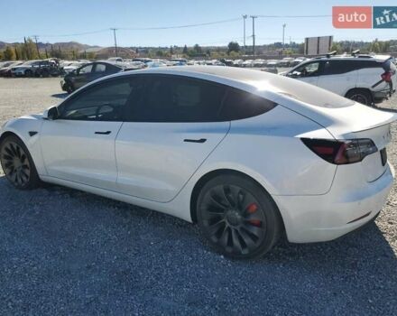 Білий Тесла Модель 3, об'ємом двигуна 0 л та пробігом 65 тис. км за 18000 $, фото 1 на Automoto.ua