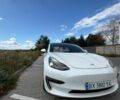 Білий Тесла Модель 3, об'ємом двигуна 0 л та пробігом 56 тис. км за 22500 $, фото 3 на Automoto.ua