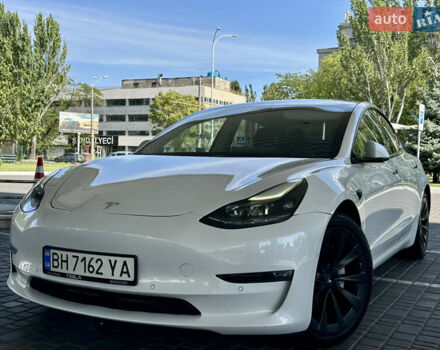 Тесла Модель 3 2021 у Одесі на Automoto.ua Білий Тесла Модель 3, об'ємом двигуна 0 л та пробігом 98 тис. км за 17800 $, фото 18 на Automoto.ua