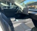 Білий Тесла Модель 3, об'ємом двигуна 0 л та пробігом 68 тис. км за 25500 $, фото 29 на Automoto.ua