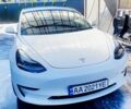 Белый Тесла Модель 3, объемом двигателя 0 л и пробегом 142 тыс. км за 21387 $, фото 1 на Automoto.ua