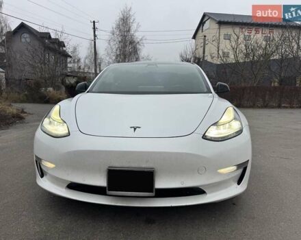 Белый Тесла Модель 3, объемом двигателя 0 л и пробегом 111 тыс. км за 16000 $, фото 4 на Automoto.ua