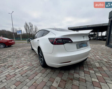 Білий Тесла Модель 3, об'ємом двигуна 0 л та пробігом 84 тис. км за 18300 $, фото 39 на Automoto.ua
