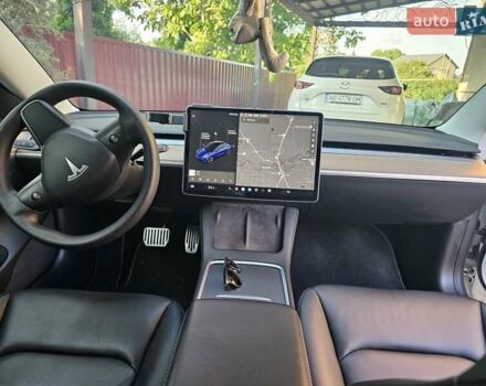 Білий Тесла Модель 3, об'ємом двигуна 0 л та пробігом 45 тис. км за 23200 $, фото 5 на Automoto.ua