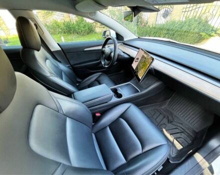 Білий Тесла Модель 3, об'ємом двигуна 0 л та пробігом 68 тис. км за 11700 $, фото 14 на Automoto.ua