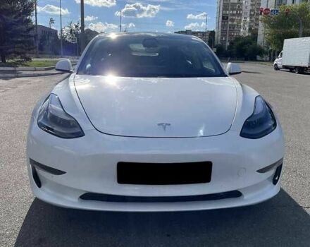 Белый Тесла Модель 3, объемом двигателя 0 л и пробегом 66 тыс. км за 13700 $, фото 1 на Automoto.ua