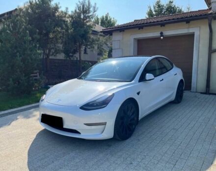 Білий Тесла Модель 3, об'ємом двигуна 0 л та пробігом 68 тис. км за 11700 $, фото 1 на Automoto.ua